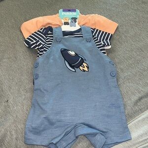 Pekkle NWTS Baby 4-piece Overall Set size 3 months